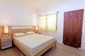 Отель Segara Sadhu Inn Kuta  Kuta